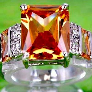 NWOT. Size 8. Noble Morganite & White Topaz Ring. 925 silver.